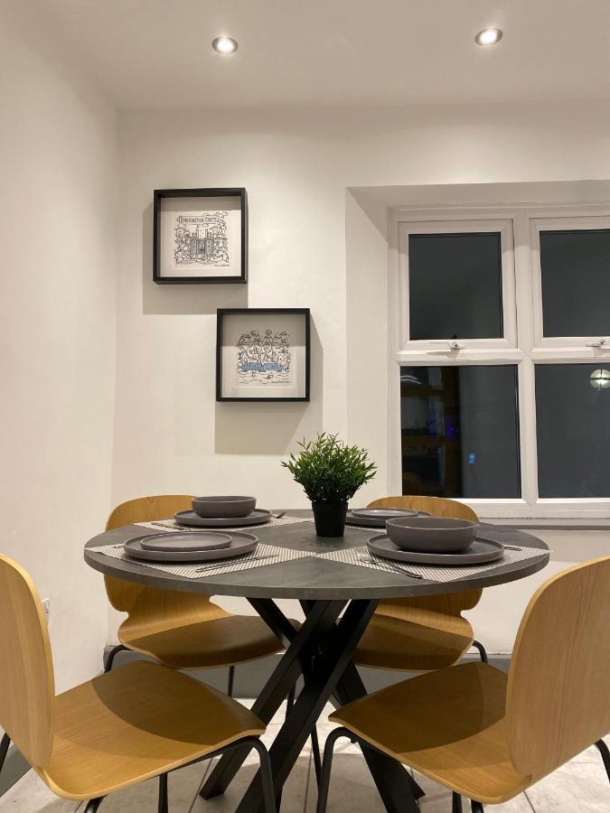 Spacious City Centre Property Lancaster Exteriör bild